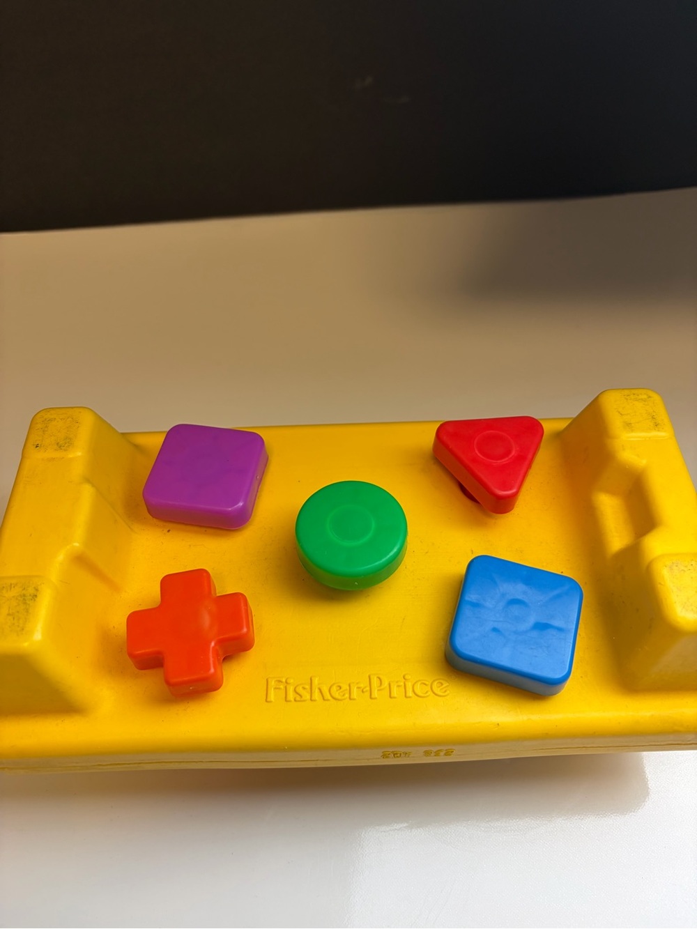 Fisher-Price Yellow Shape Sorter Toy with Multicolor Buttons - Picture 5 of 7
